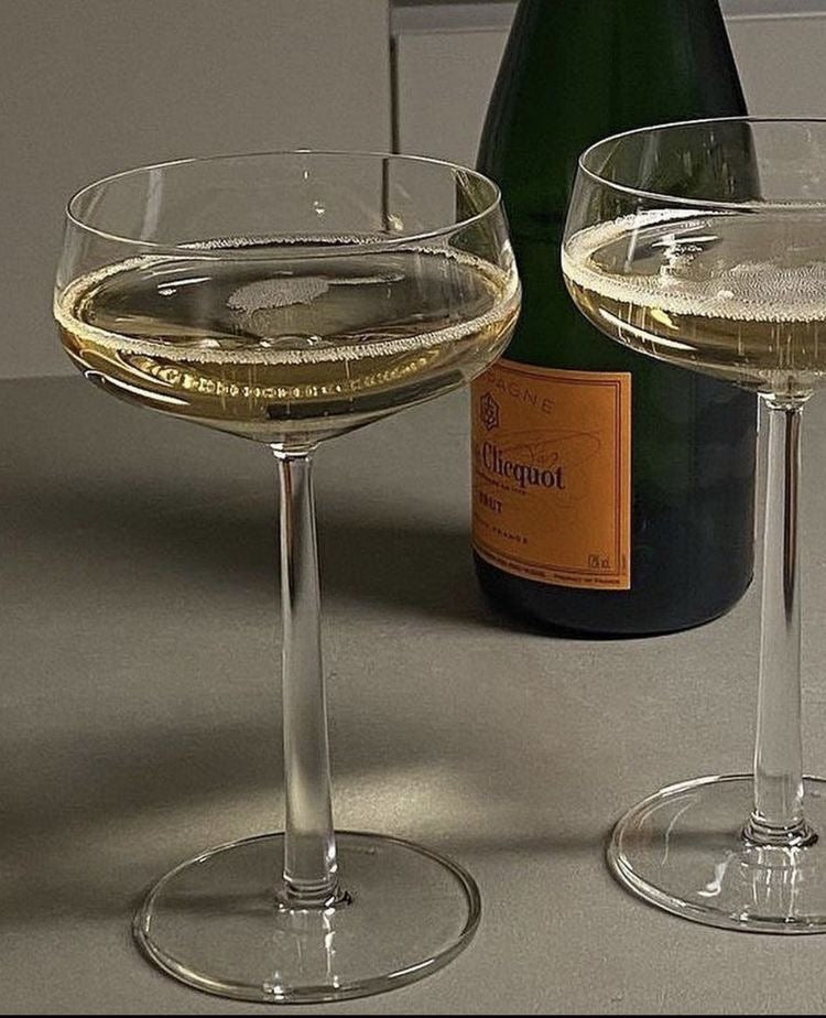 Why does alcohol affect a woman's appearance so much? Only the facts