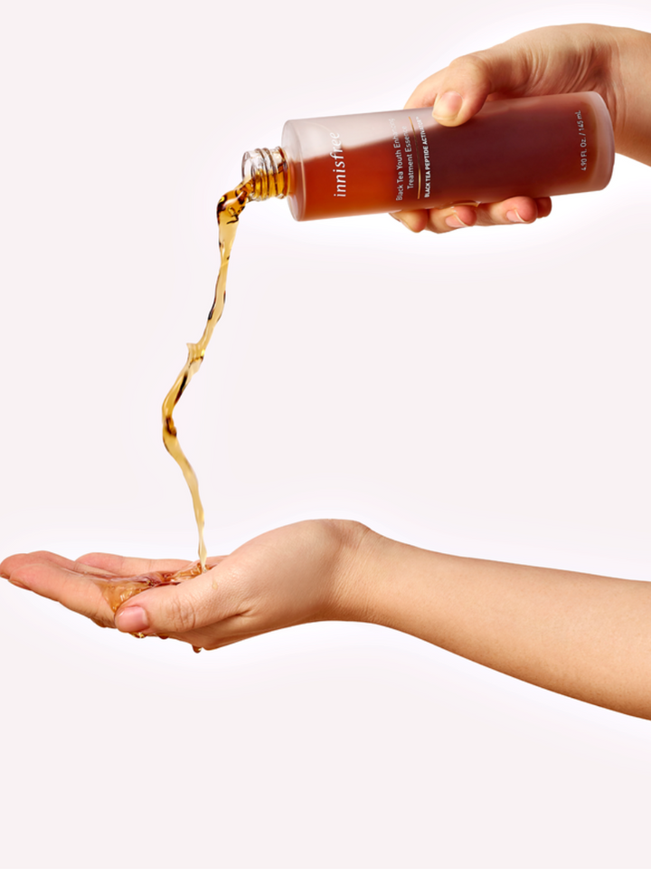 Innisfree Black Tea Youth Enhancing Treatment Essence