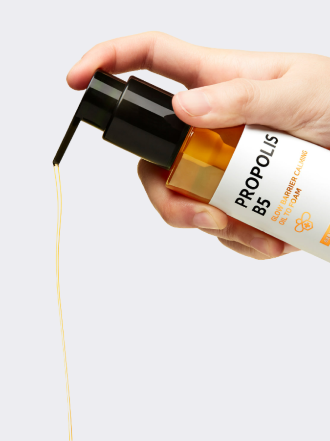 Some By Mi Propolis B5 Glow Barrier Calming Oil To Foam