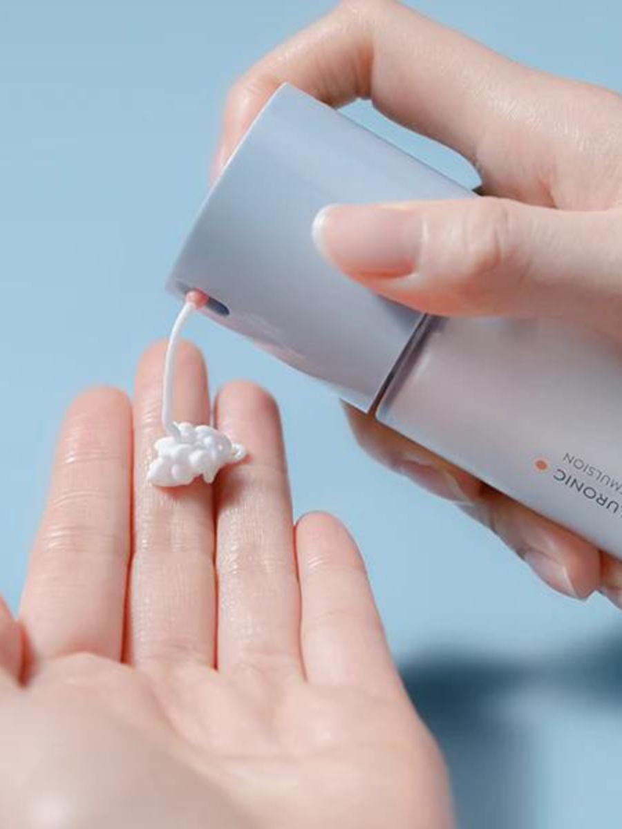 Laneige Water Bank Blue Hyaluronic Emulsion