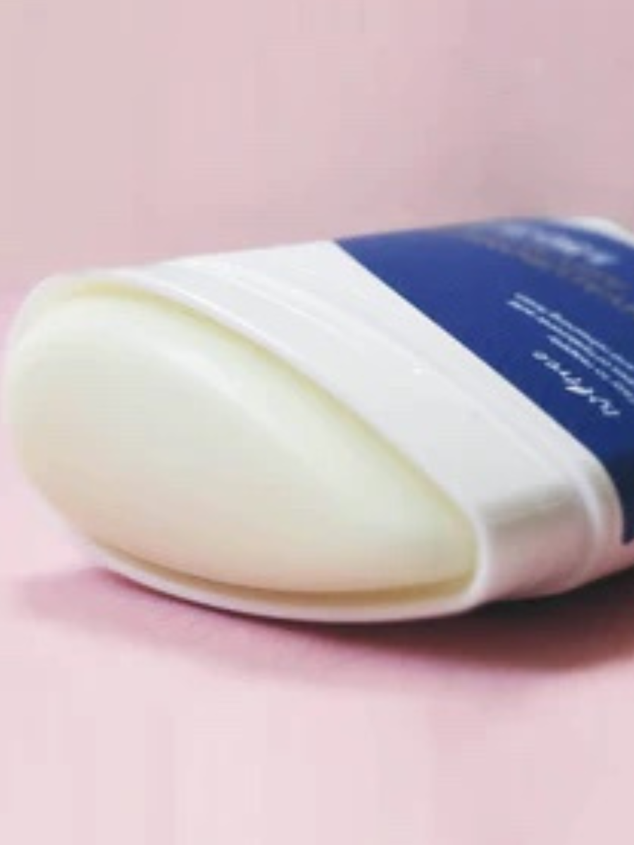 Isntree Hyaluronic Acid Airy Sun Stick
